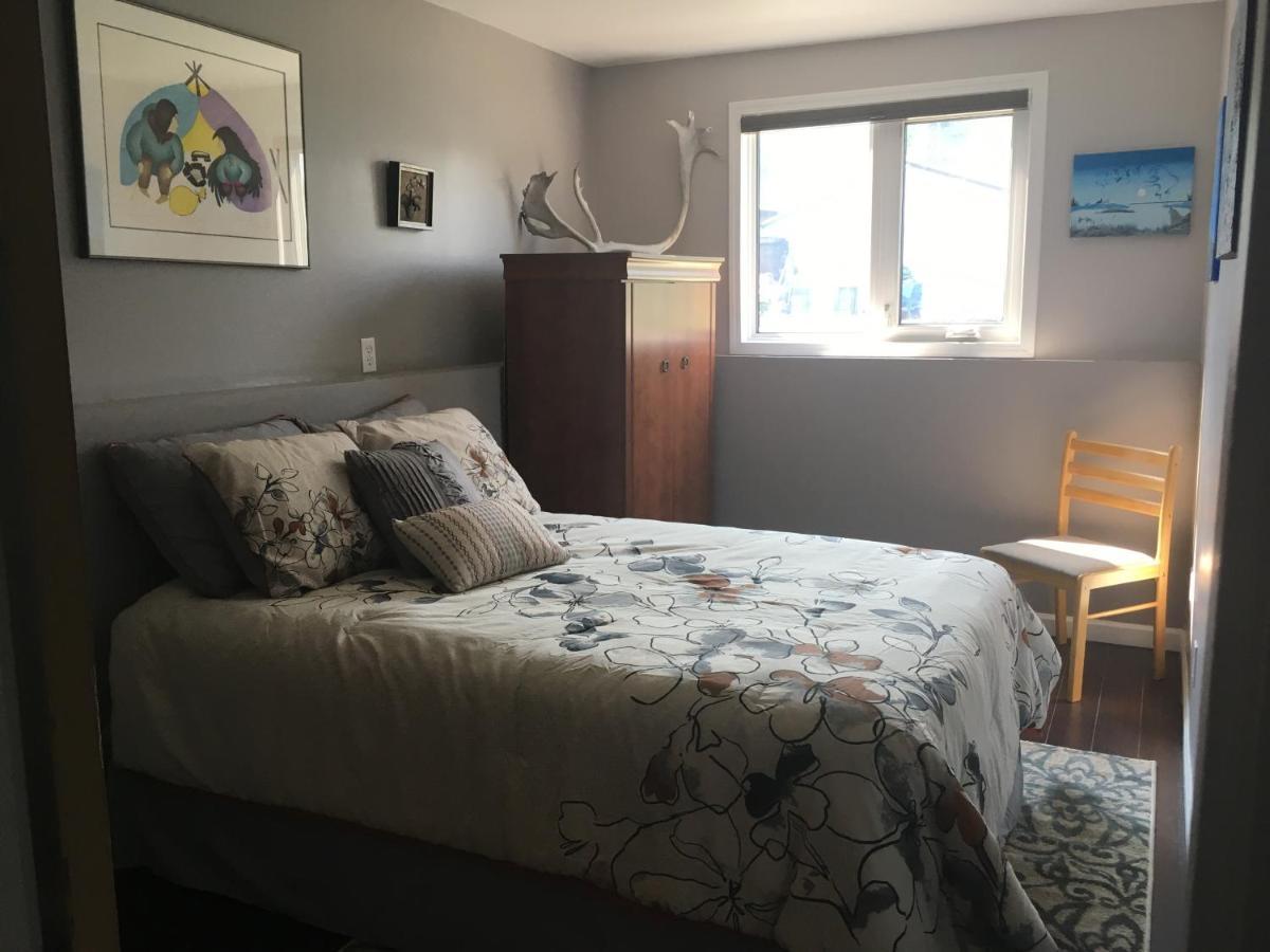 Polar Nights Bed & Breakfast Yellowknife Ngoại thất bức ảnh