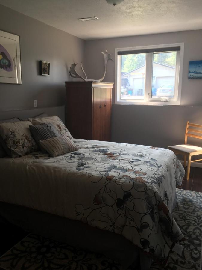 Polar Nights Bed & Breakfast Yellowknife Ngoại thất bức ảnh