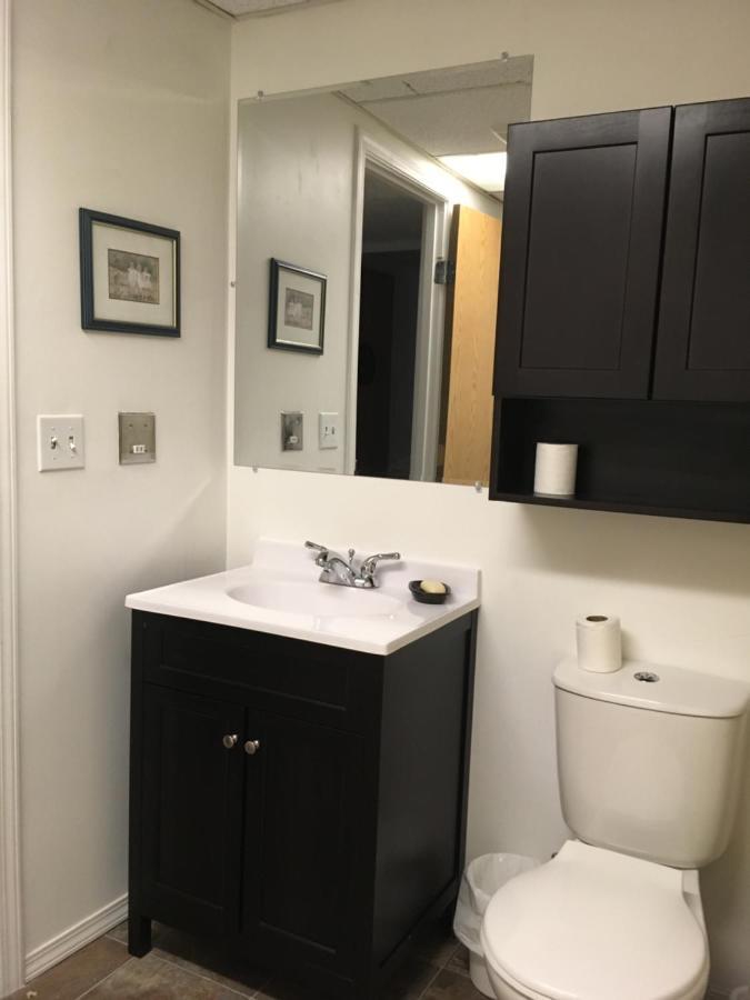 Polar Nights Bed & Breakfast Yellowknife Ngoại thất bức ảnh