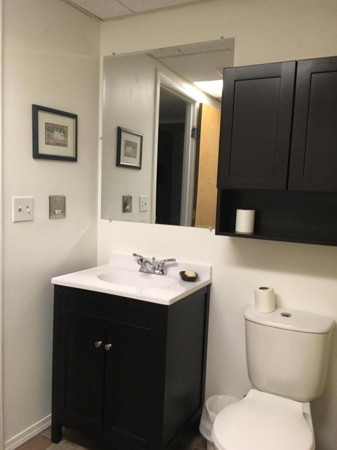 Polar Nights Bed & Breakfast Yellowknife Ngoại thất bức ảnh