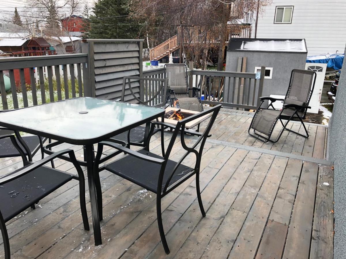 Polar Nights Bed & Breakfast Yellowknife Ngoại thất bức ảnh